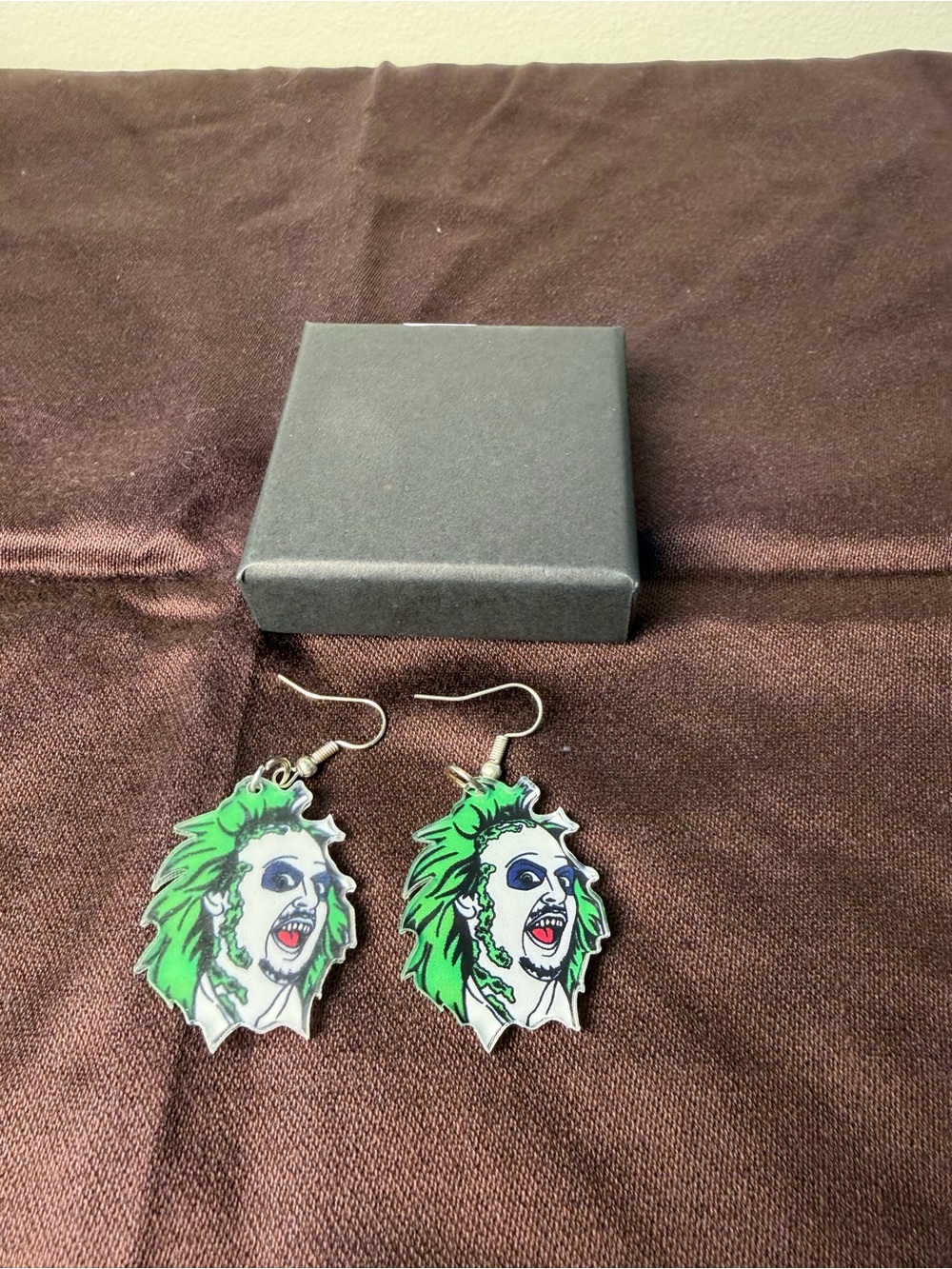 Green Beetlejuice-Inspired Drop Earrings - Novelty Women’s Jewelry